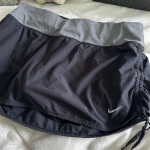 Nike tennis skort